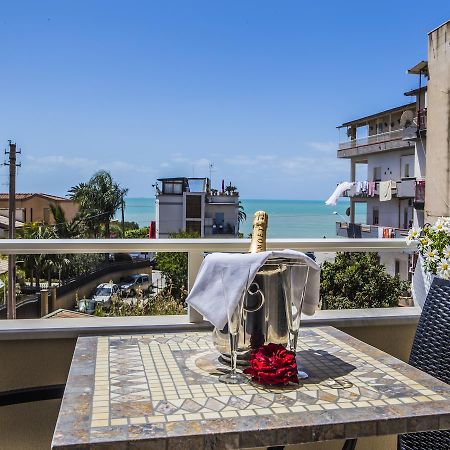 Le Notti Di Morfeo Bed & Breakfast San Leone Luaran gambar