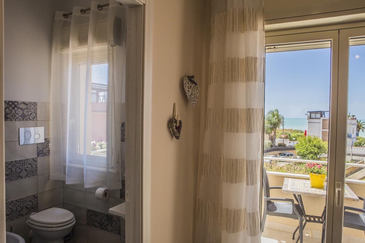 Le Notti Di Morfeo Bed & Breakfast San Leone Luaran gambar
