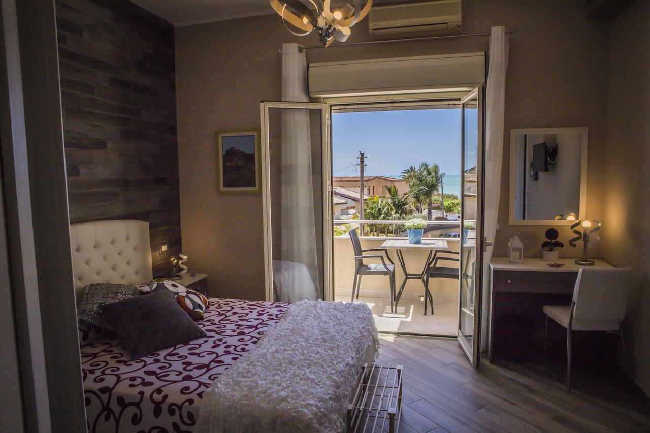 Le Notti Di Morfeo Bed & Breakfast San Leone Luaran gambar